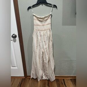 Altar'd State Cream and Tan Textured Jumpsuit EUC XS Stunning jumpsuit Strapless